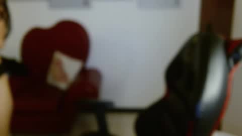 Snapshot of little__sofi_ chatting on November 18, 2:43 pm Sofi online show from November 18, 2:43 pm