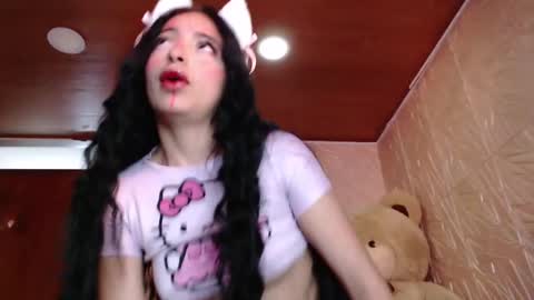 TU ANGELITO online show from December 19, 7:18 pm