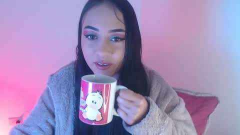 Snapshot of little_aphrodite2 chatting on September 27, 3:22 am Aliciaparaisss online show from September 27, 3:22 am