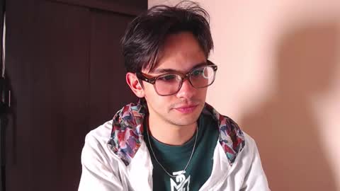 Daniel online show from December 14, 1:44 am