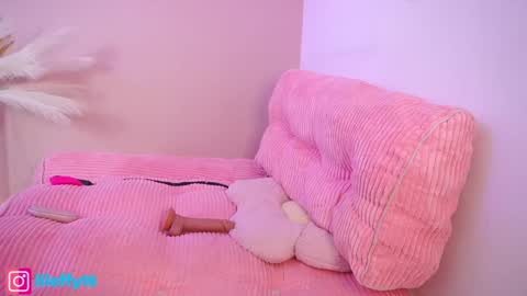 Little Effy online show from December 18, 5:59 am