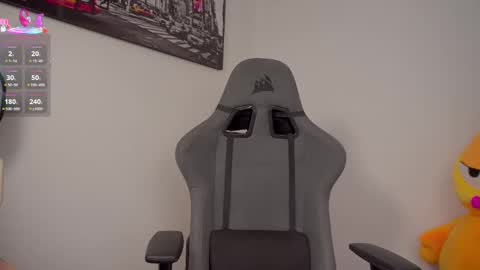 Help me reach 100 likes online show from September 15, 7:14 pm