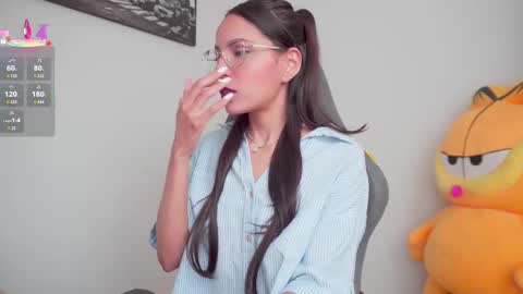 Help me reach 100 likes online show from October 7, 7:44 pm