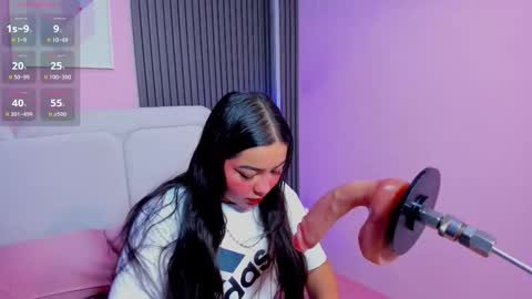 Snapshot of little_elif chatting on March 22, 3:21 am Eli online show from March 22, 3:21 am