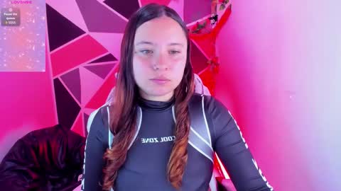 Snapshot of little_emma0 chatting on March 24, 5:29 pm Carol online show from March 24, 5:29 pm