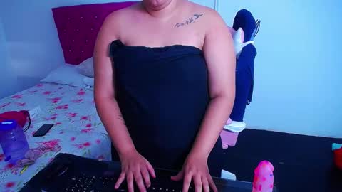 mai rojas online show from December 30, 9:19 pm