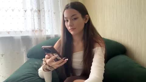 Viiola online show from October 13, 4:23 am