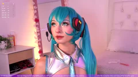 Snapshot of little_kawaiigirl chatting on May 16, 2:19 am LILA online show from May 16, 2:19 am