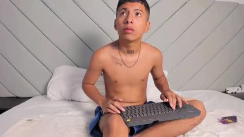 little_kris1 online show from November 8, 12:27 pm