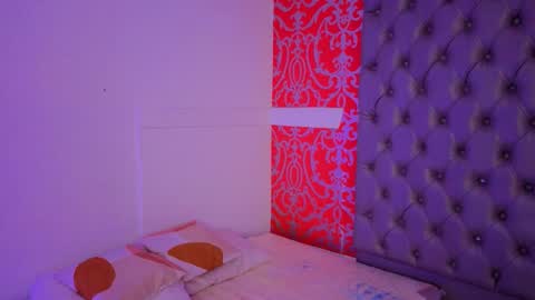 little_lilith_apple online show from September 29, 10:09 am