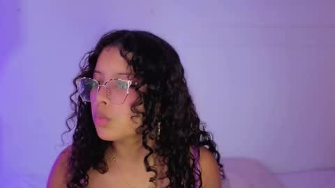 little_lilith_apple online show from October 7, 7:11 pm