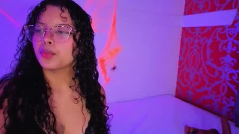 little_lilith_apple online show from October 26, 6:58 pm