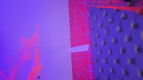 little_lilith_apple online show from October 30, 4:41 pm