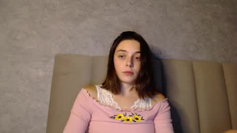 Mia   Im online every day 1530 PM in New York  2030 PM in London online show from September 23, 9:29 pm