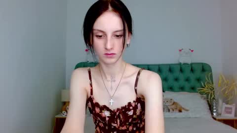 little_mollee online show from September 22, 9:50 pm