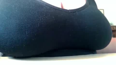 Snapshot of little_phantom chatting on December 18, 11:22 pm little_phantom online show from December 18, 11:22 pm