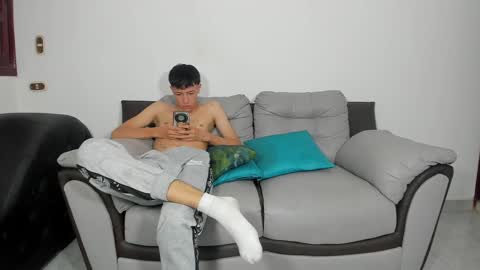 little_show_sexy online show from November 15, 3:48 am