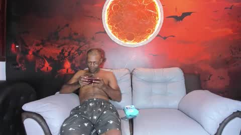 Snapshot of little_show_sexy chatting on March 27, 5:24 am little_show_sexy online show from March 27, 5:24 am