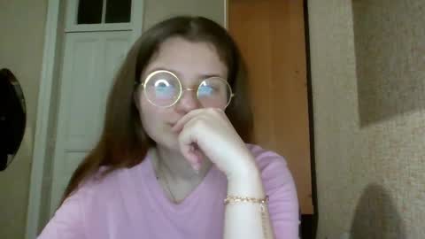 Snapshot of little_shygirl_ chatting on March 12, 1:47 am little_shygirl_ online show from March 12, 1:47 am