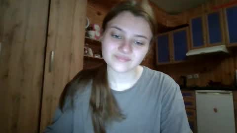 little_shygirl_ online show from October 9, 4:10 am