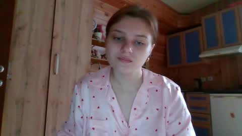 little_shygirl_ online show from October 18, 4:59 am
