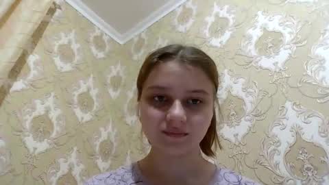 little_shygirl_ online show from January 10, 4:47 am