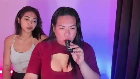 Snapshot of little_sunshine18 chatting on March 14, 1:05 pm shine online show from March 14, 1:05 pm