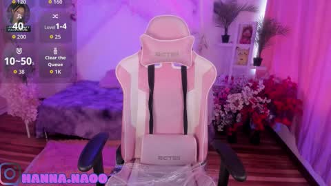 Xiom online show from March 4, 8:37 pm