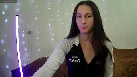 LittleAhWitch online show from September 16, 9:10 am