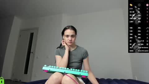littleashleyy online show from May 25, 8:59 pm