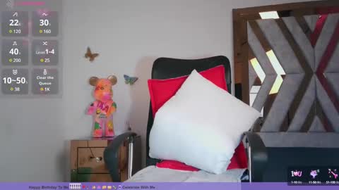 Snapshot of littleaysheel chatting on February 1, 9:19 pm littleaysheel online show from February 1, 9:19 pm