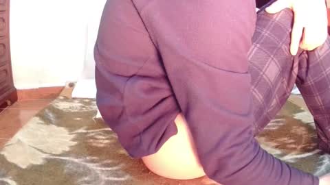 Snapshot of littleboy966 chatting on February 25, 8:24 am littleboy online show from February 25, 8:24 am