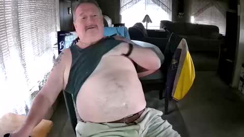 Littled83057 online show from November 18, 7:18 pm