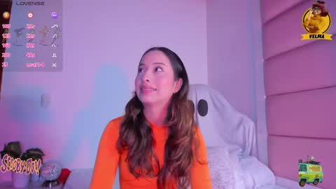 Snapshot of littlee_emma_ chatting on October 6, 12:19 am littlee_emma_ online show from October 6, 12:19 am