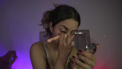 littlee_emma_ online show from May 14, 11:22 pm