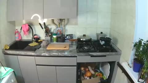 Snapshot of littlehappines chatting on November 19, 9:26 pm littlehappines online show from November 19, 9:26 pm