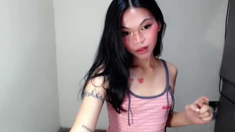 littlelace_ online show from February 17, 2:08 am