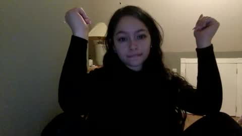 Snapshot of littlelily9999 chatting on February 24, 6:38 am littlelily9999 online show from February 24, 6:38 am