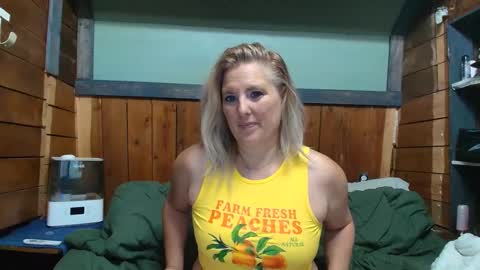 lisanixs online show from February 10, 7:07 pm