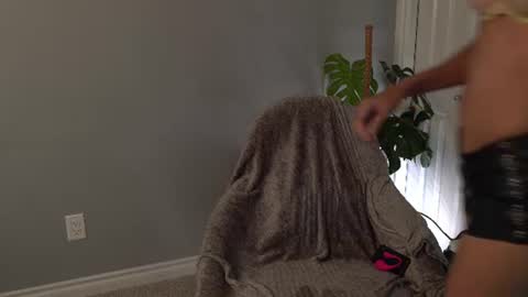Kira online show from June 14, 5:09 am
