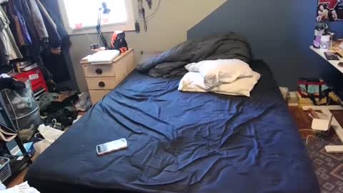 Madam Buttons online show from September 18, 7:38 pm