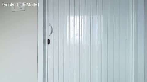 Little Molly online show from October 24, 7:49 am