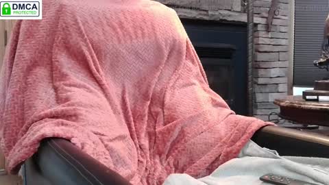 Miss D   Shows Mon Wed  Fri online show from January 3, 6:35 pm