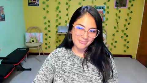 Mia  Wednesday to Sunday 730 am to 1030 am Colombian Hour D online show from July 27, 2:18 am