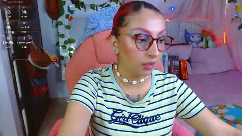 Snapshot of littlerouse_ chatting on June 6, 5:06 pm Ruby Rouse online show from June 6, 5:06 pm