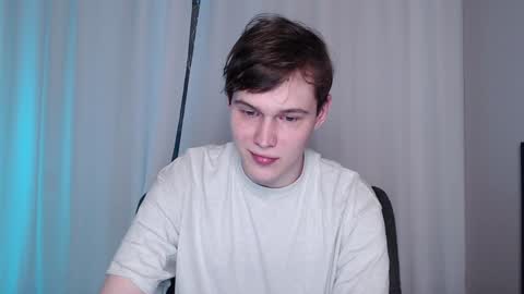 Snapshot of littlesadcabbage chatting on December 16, 3:54 pm Sonnenschein online show from December 16, 3:54 pm