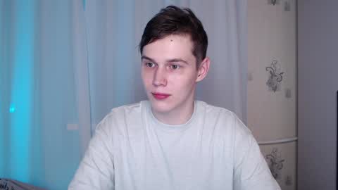 Snapshot of littlesadcabbage chatting on December 24, 2:32 am Sonnenschein online show from December 24, 2:32 am