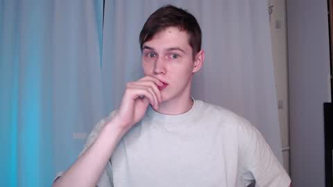 Snapshot of littlesadcabbage chatting on December 31, 1:36 am Sonnenschein online show from December 31, 1:36 am