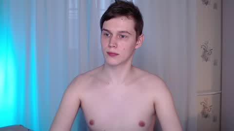 Snapshot of littlesadcabbage chatting on January 7, 11:58 am Sonnenschein online show from January 7, 11:58 am