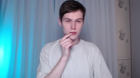 Snapshot of littlesadcabbage chatting on January 15, 9:51 pm Sonnenschein online show from January 15, 9:51 pm